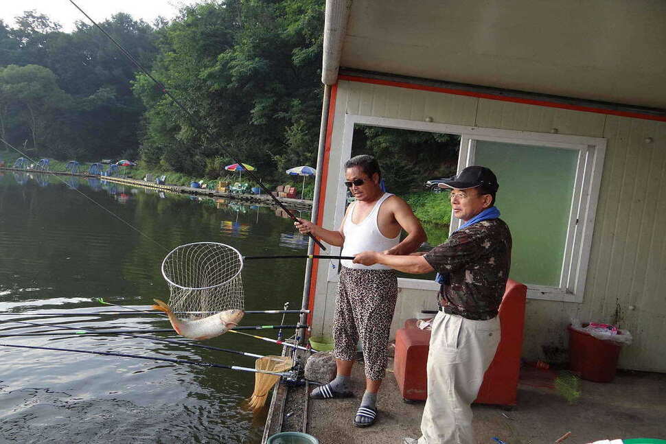 fish_pay_10490475.jpg