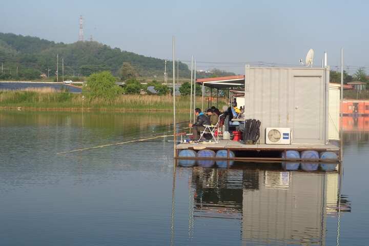 fish_pay_11261270.jpg